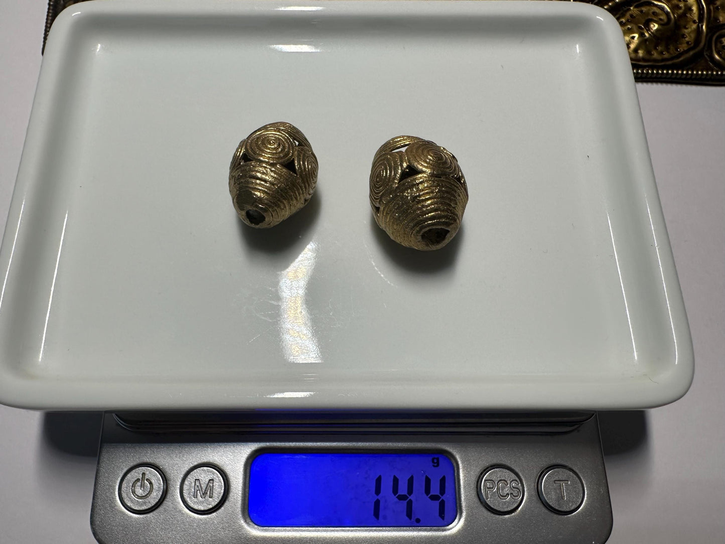 Handmade Ashanti Brass Oval Beads: African Jewelry Design