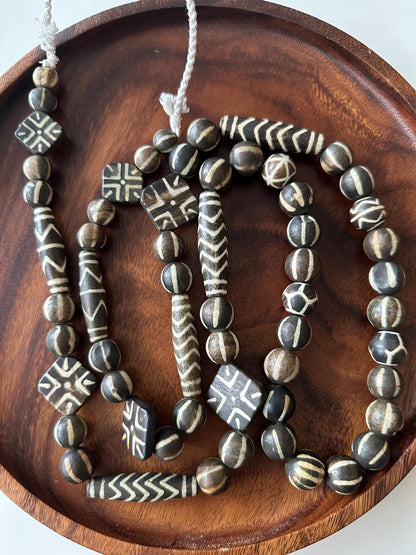 Nepalese Pumtek Wood Bead Necklace: Old Dzi Bead Sideline