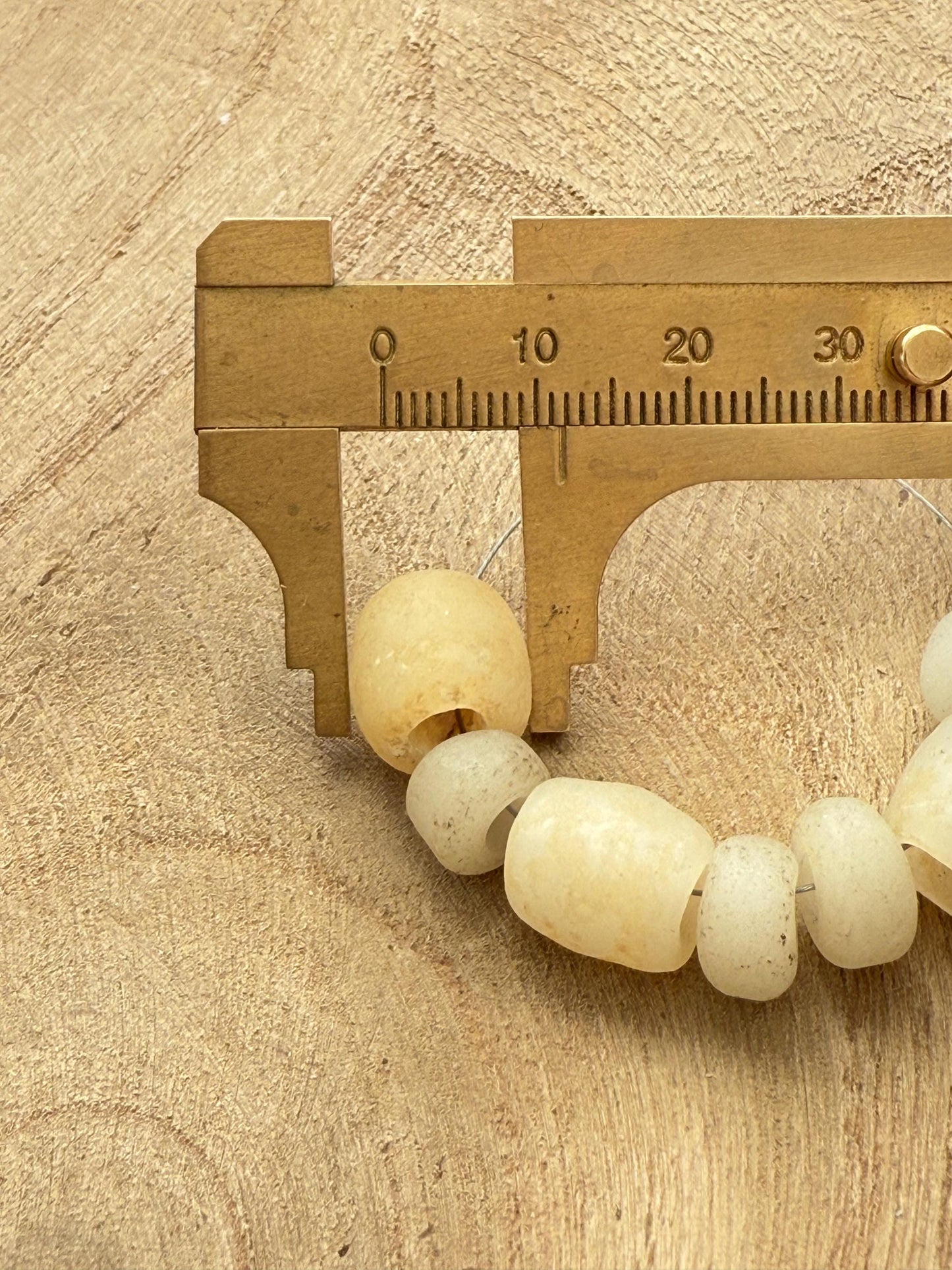 Nepal Tibetan Style Antique White Glass Beads, Vintage DIY Jewelry Supplies