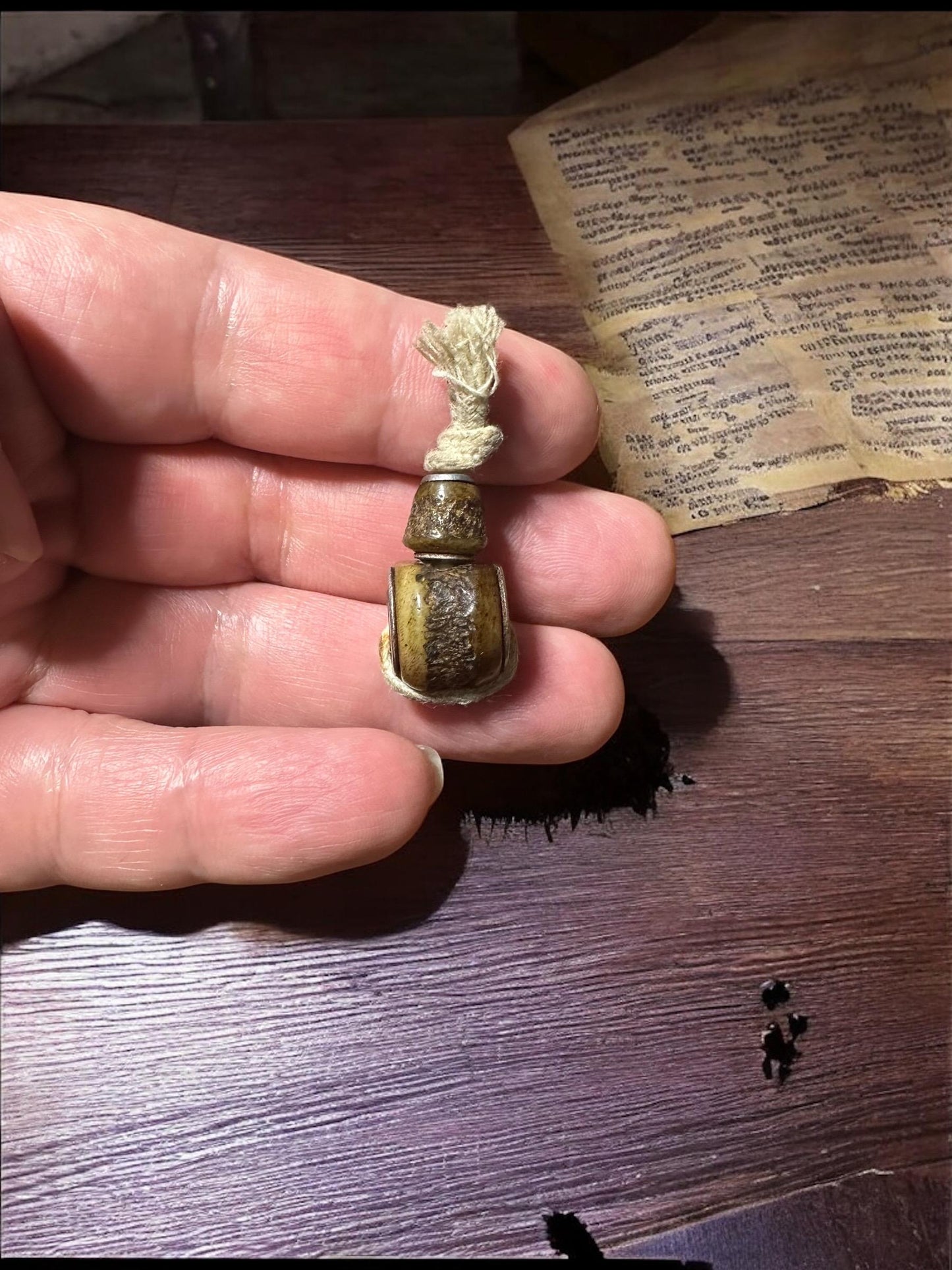 Handcrafted Nepal Tibetan Yak Bone Guru Bead Pendant  Traditional Buddhist Mala Accessory