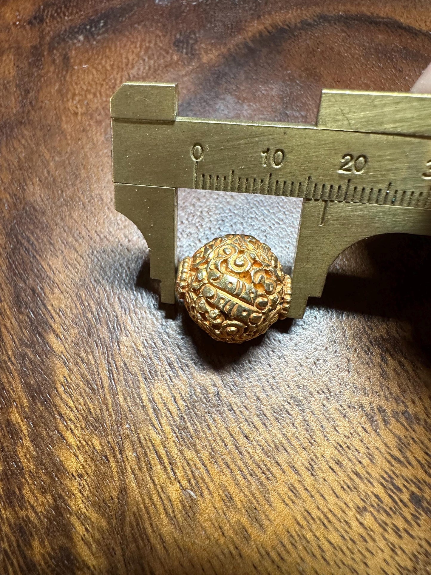 Handmade Gold Plated Filigree Bead: Nepal Tibetan Brass Spacer