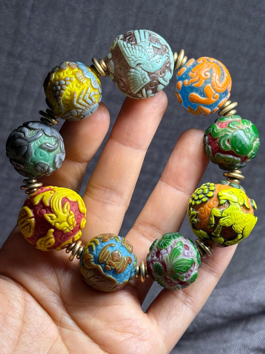 Vintage Peking Carved Glass Beads(20mm and 25mm mixed)  Lampwork Beads with Floral & Animal Designs