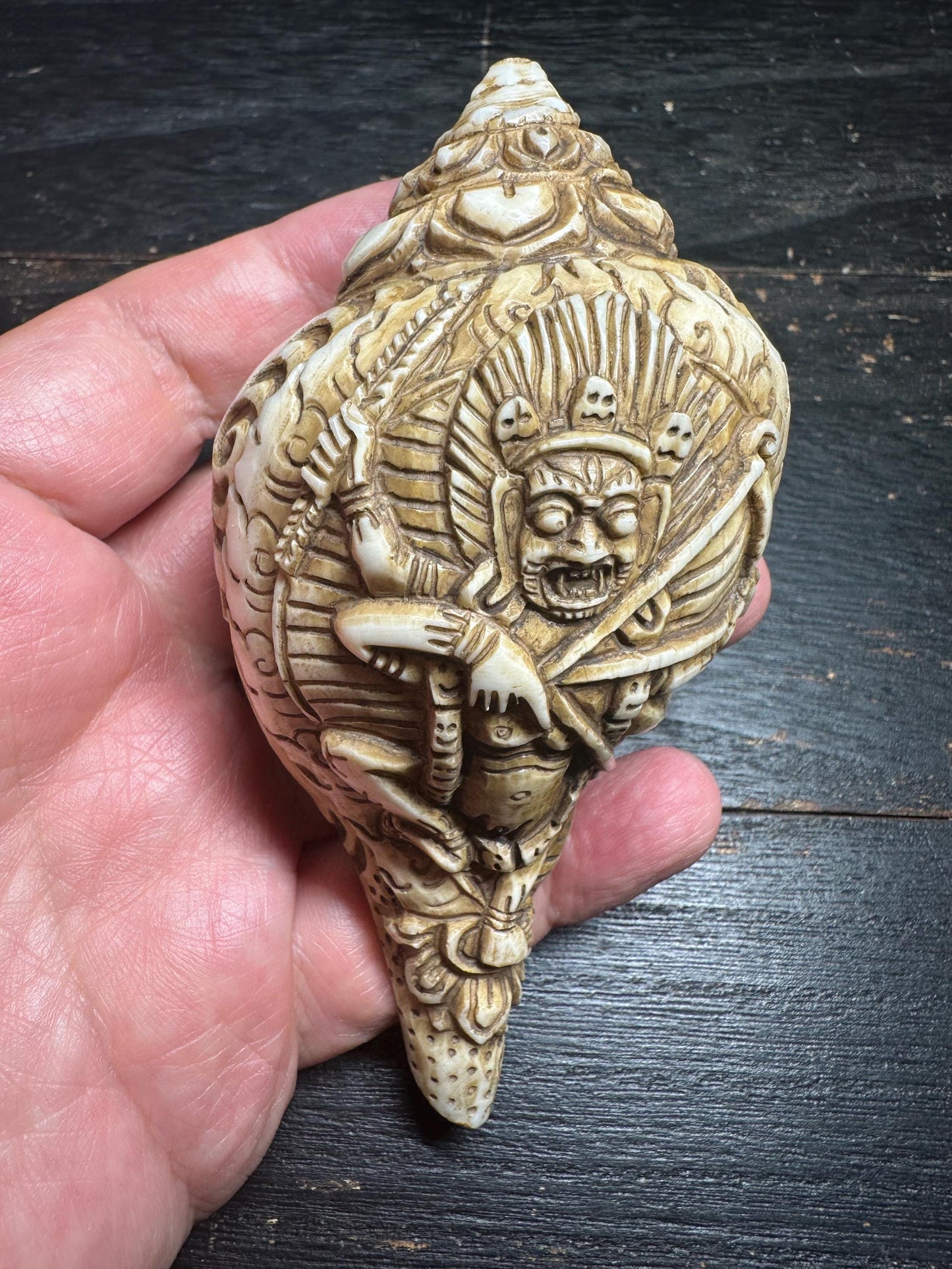 Hand-Carved Mahakala Conch Shell Trumpet | Tibetan Buddhist Ritual Horn | 4.8 Antique-Style Shell from Nepal