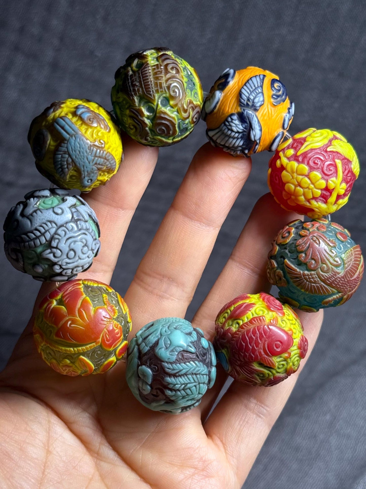 Vintage Peking Carved Glass Beads(25mm)  Lampwork Beads with Floral & Animal Designs
