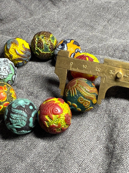 Vintage Peking Carved Glass Beads(25mm)  Lampwork Beads with Floral & Animal Designs