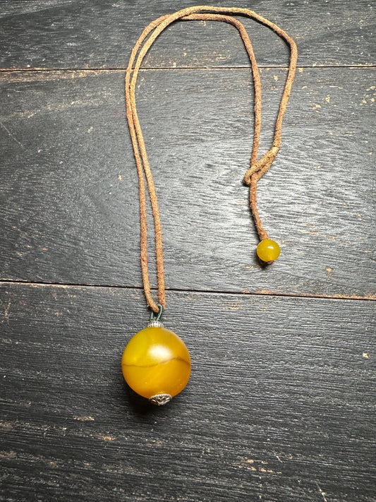 Rustic Yellow Agate Necklace: Boho Ethnic Leather Jewelry